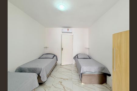 Casa para alugar com 160m², 4 quartos e 2 vagasSuíte 1