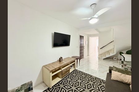 Casa para alugar com 160m², 4 quartos e 2 vagasSala