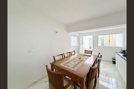 Casa para alugar com 160m², 4 quartos e 2 vagasCozinha