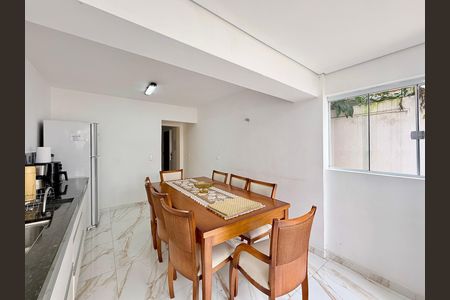 Casa para alugar com 160m², 4 quartos e 2 vagasCozinha
