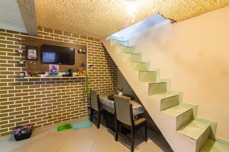 Sala de casa para alugar com 2 quartos, 22m² em Bussocaba, Osasco