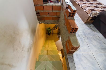 Casa para alugar com 22m², 2 quartos e sem vagaEscada
