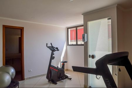 Apartamento à venda com 110m², 3 quartos e 2 vagas Apartamento à venda com 110m², 3 quartos e 2 vagasÁrea comum - Academia