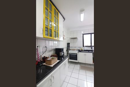 Apartamento à venda com 110m², 3 quartos e 2 vagasCozinha 