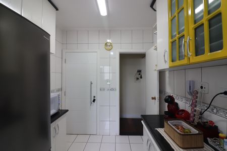 Apartamento à venda com 110m², 3 quartos e 2 vagasCozinha 