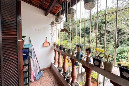 Casa à venda com 80m², 2 quartos e 1 vaga Casa à venda com 80m², 2 quartos e 1 vagaSacada do Quarto 2