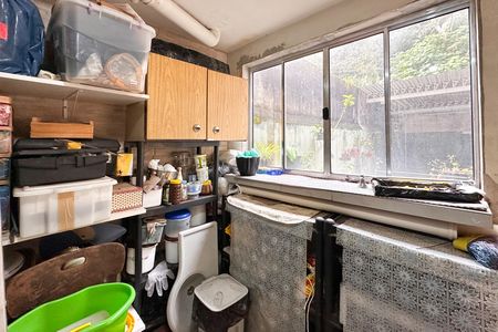 Casa à venda com 80m², 2 quartos e 1 vaga Casa à venda com 80m², 2 quartos e 1 vagaQuarto de Serviço