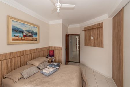 Casa à venda com 154m², 3 quartos e 4 vagasSuite 