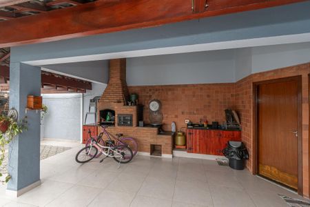 Casa à venda com 154m², 3 quartos e 4 vagasChurrasqueira 