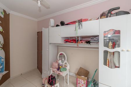 Casa à venda com 154m², 3 quartos e 4 vagasQuarto 2