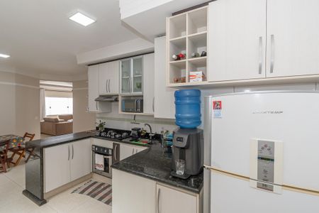 Casa à venda com 154m², 3 quartos e 4 vagasCozinha 
