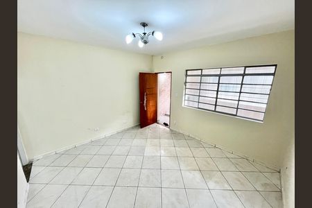 Sala de casa para alugar com 4 quartos, 117m² em Vila Celeste, São Paulo