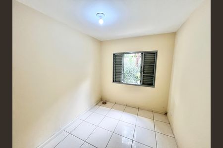 Casa para alugar com 117m², 4 quartos e 2 vagas Casa para alugar com 117m², 4 quartos e 2 vagasQuarto 2