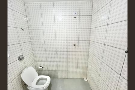 Casa para alugar com 117m², 4 quartos e 2 vagas Casa para alugar com 117m², 4 quartos e 2 vagasBanheiro 2
