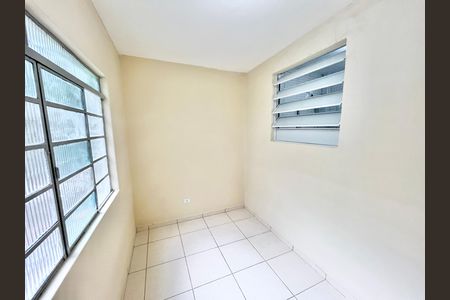 Casa para alugar com 117m², 4 quartos e 2 vagas Casa para alugar com 117m², 4 quartos e 2 vagasQuarto 1