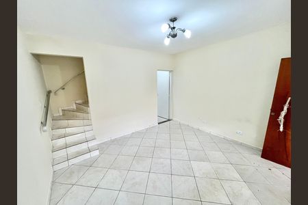 Sala de casa para alugar com 4 quartos, 117m² em Vila Celeste, São Paulo