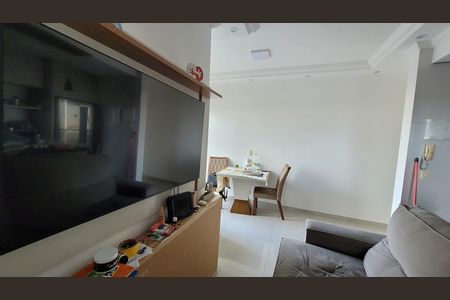 Sala de apartamento para alugar com 2 quartos, 59m² em Vila Gepina, Itaquaquecetuba