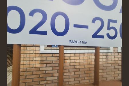 Casa para alugar com 210m², 3 quartos e sem vaga Casa para alugar com 210m², 3 quartos e sem vagaFachada com placa QuintoAndar