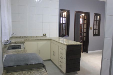 Casa para alugar com 210m², 3 quartos e sem vagaCozinha