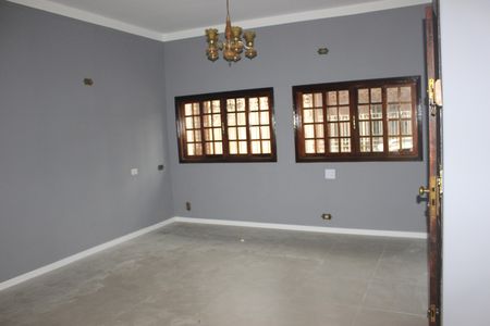 Casa para alugar com 210m², 3 quartos e sem vagaSala