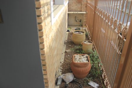Casa para alugar com 210m², 3 quartos e sem vagaFachada com placa QuintoAndar