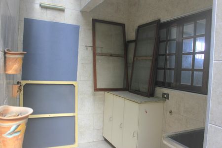 Casa para alugar com 210m², 3 quartos e sem vagaQuintal e lavanderia