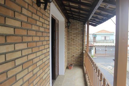 Casa para alugar com 210m², 3 quartos e sem vagaVaranda