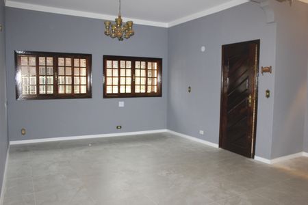 Casa para alugar com 210m², 3 quartos e sem vagaSala