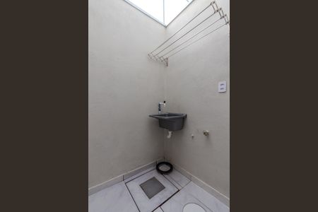 Área de Serviço de kitnet/studio para alugar com 1 quarto, 28m² em Chapéu do Sol, Porto Alegre