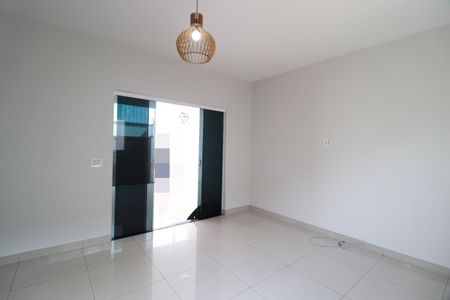 Sala de casa para alugar com 3 quartos, 140m² em Osvaldo Rezende, Uberlândia