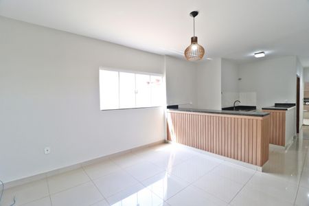 Sala de casa para alugar com 3 quartos, 140m² em Osvaldo Rezende, Uberlândia