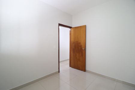 Quarto 1 de casa para alugar com 3 quartos, 140m² em Osvaldo Rezende, Uberlândia