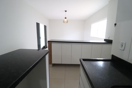 Casa para alugar com 140m², 3 quartos e 2 vagasCozinha
