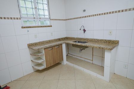 Casa para alugar com 247m², 4 quartos e 3 vagas Casa para alugar com 247m², 4 quartos e 3 vagasCozinha