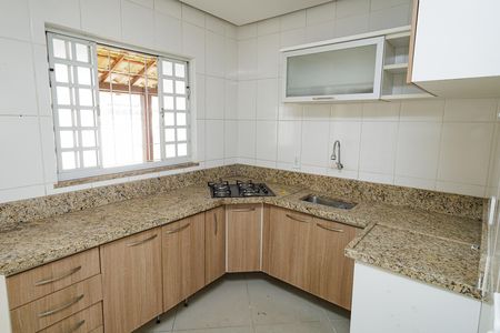 Casa para alugar com 247m², 4 quartos e 3 vagas Casa para alugar com 247m², 4 quartos e 3 vagasCozinha
