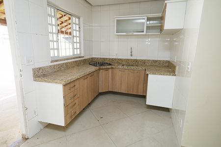 Casa para alugar com 247m², 4 quartos e 3 vagas Casa para alugar com 247m², 4 quartos e 3 vagasCozinha