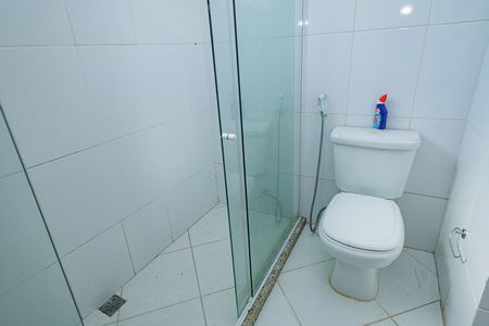 Casa para alugar com 247m², 4 quartos e 3 vagas Casa para alugar com 247m², 4 quartos e 3 vagasBanheiro da Suíte 3
