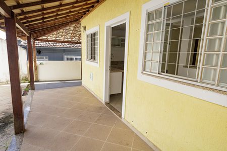 Casa para alugar com 247m², 4 quartos e 3 vagas Casa para alugar com 247m², 4 quartos e 3 vagasVaranda