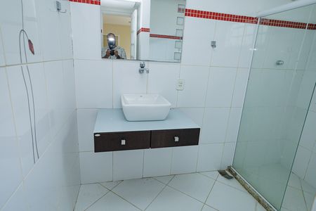 Casa para alugar com 247m², 4 quartos e 3 vagas Casa para alugar com 247m², 4 quartos e 3 vagasBanheiro da Suíte 3