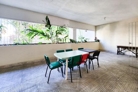 Apartamento para alugar com 177m², 3 quartos e 1 vaga Apartamento para alugar com 177m², 3 quartos e 1 vagaÁrea Comum