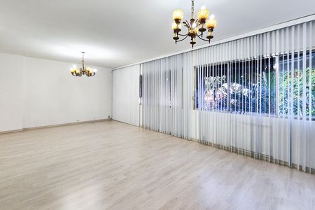 Apartamento para alugar com 177m², 3 quartos e 1 vaga Apartamento para alugar com 177m², 3 quartos e 1 vagaSala