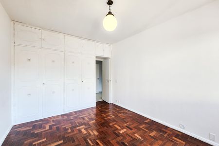 Apartamento para alugar com 177m², 3 quartos e 1 vaga Apartamento para alugar com 177m², 3 quartos e 1 vagaQuarto 2