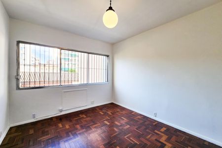 Apartamento para alugar com 177m², 3 quartos e 1 vaga Apartamento para alugar com 177m², 3 quartos e 1 vagaQuarto 2