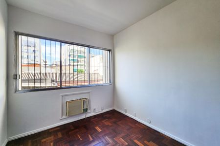 Apartamento para alugar com 177m², 3 quartos e 1 vaga Apartamento para alugar com 177m², 3 quartos e 1 vagaQuarto 3