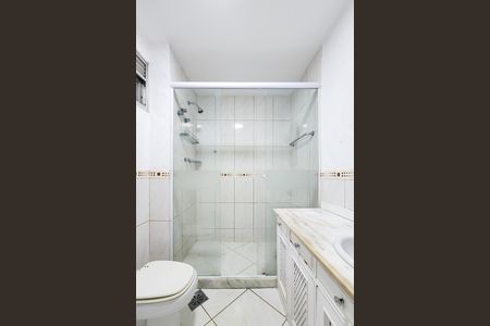 Apartamento para alugar com 177m², 3 quartos e 1 vaga Apartamento para alugar com 177m², 3 quartos e 1 vagaBanheiro 1