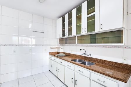 Apartamento para alugar com 177m², 3 quartos e 1 vaga Apartamento para alugar com 177m², 3 quartos e 1 vagaCozinha