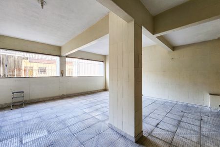 Apartamento para alugar com 177m², 3 quartos e 1 vaga Apartamento para alugar com 177m², 3 quartos e 1 vagaÁrea Comum