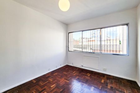 Apartamento para alugar com 177m², 3 quartos e 1 vaga Apartamento para alugar com 177m², 3 quartos e 1 vagaQuarto 2