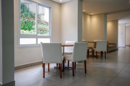 Apartamento para alugar com 61m², 2 quartos e 1 vaga