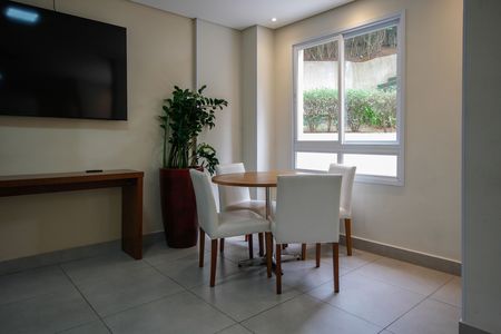 Apartamento para alugar com 61m², 2 quartos e 1 vaga